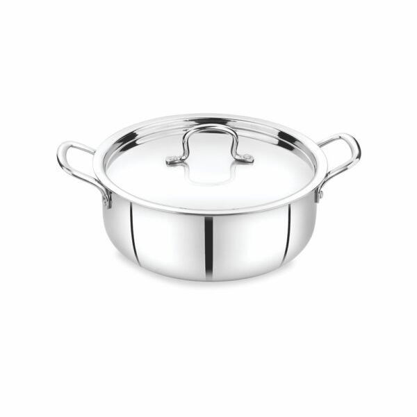 Triply Shallow casserole with lid - cook and serve